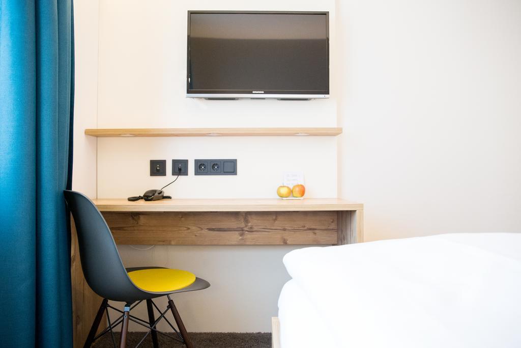 Hotel Rad Tettnang Bagian luar foto