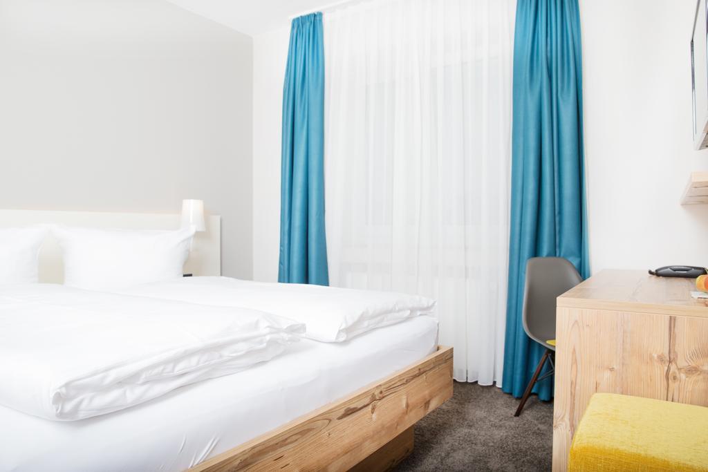 Hotel Rad Tettnang Bagian luar foto