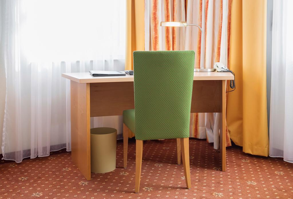Hotel Rad Tettnang Bagian luar foto